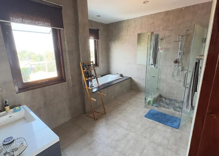 Tarzan Dz Luxurious Bangkok